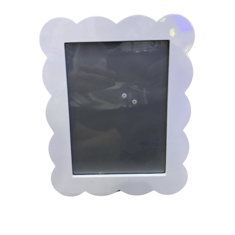 Scallop White Photo Frame- 2 sizes available - Image 5