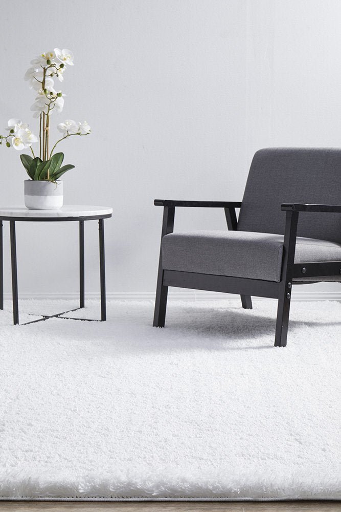 Angelique Rugs Angelique White Rectangle Rug – Woometron – Furniture Store