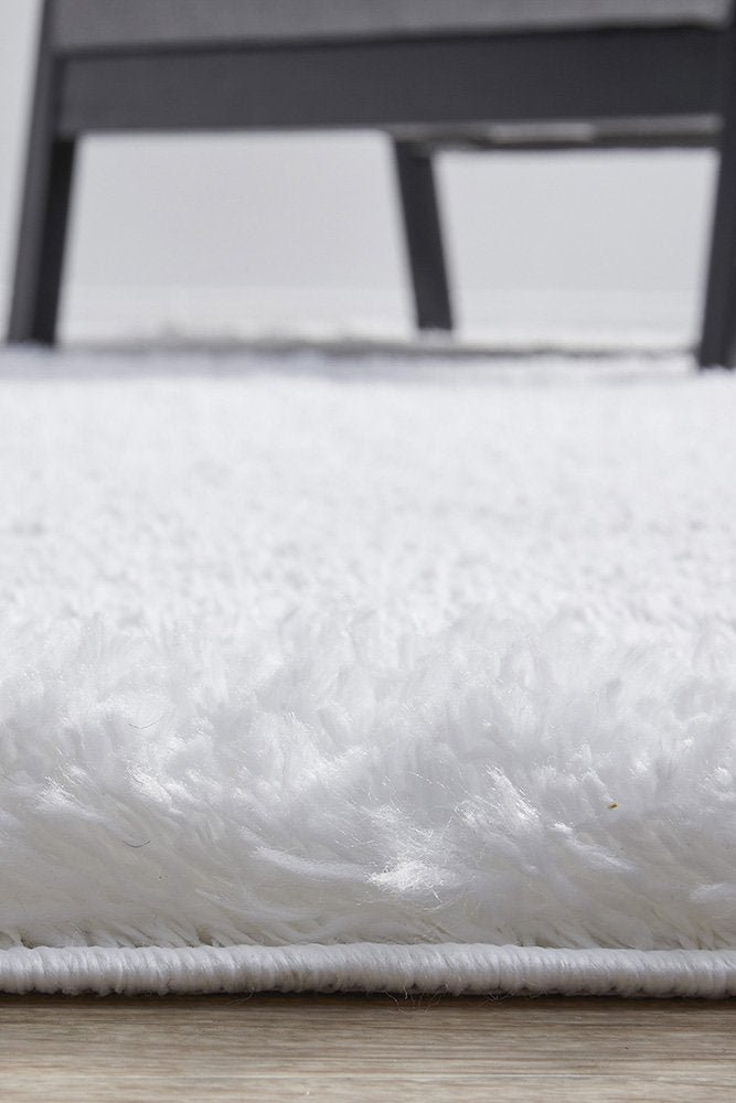 Angelique Rugs Angelique White Rectangle Rug – Woometron – Furniture Store