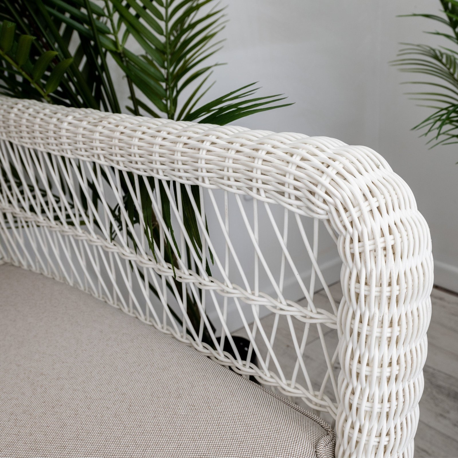 Oasis Outdoor 3 Seater Lounge - Image 10