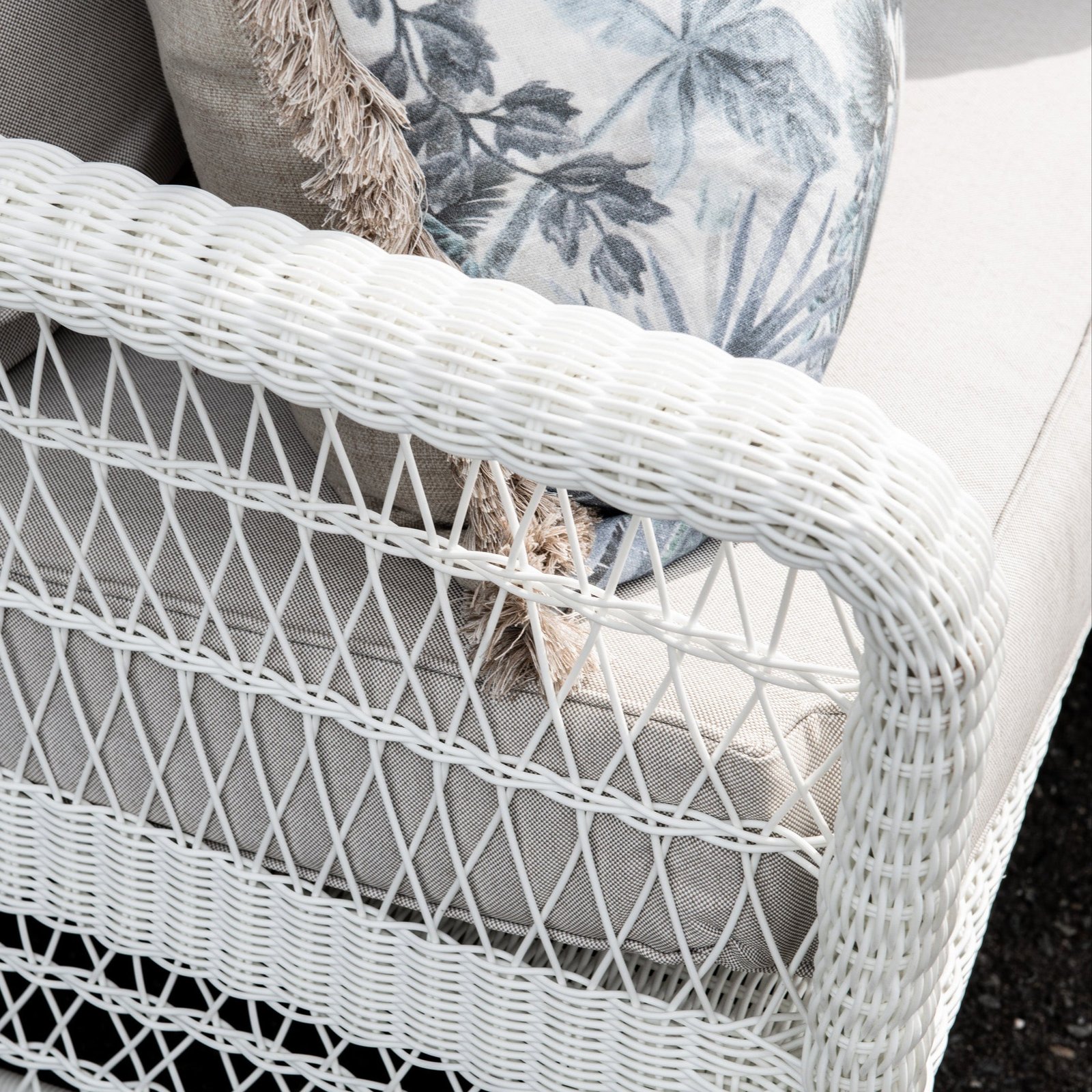 Oasis Outdoor Occasional Chair - Image 10