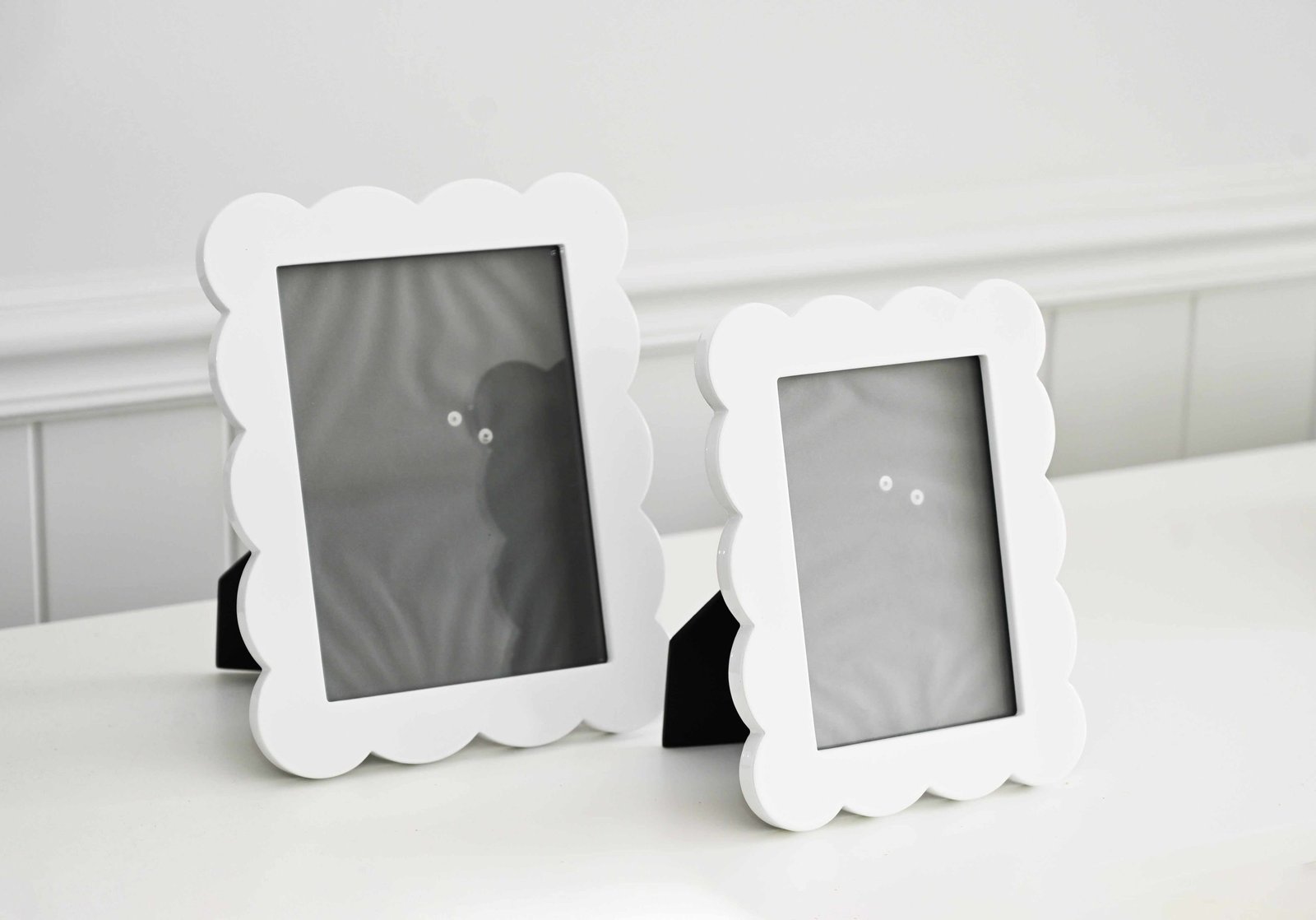 Scallop White Photo Frame- 2 sizes available - Image 8