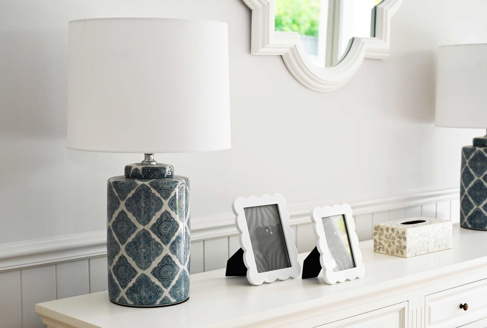 Scallop White Photo Frame- 2 sizes available - Image 3