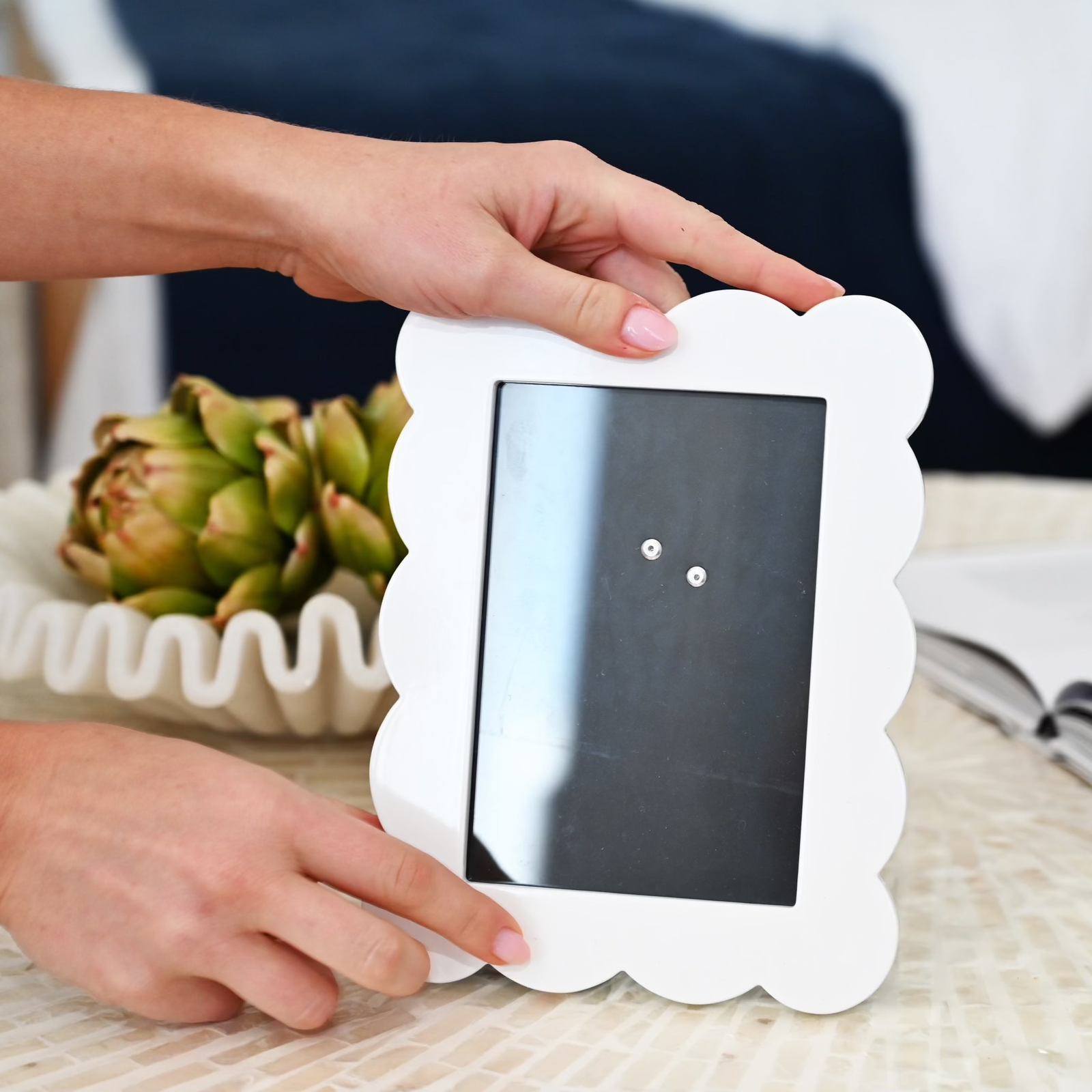 Scallop White Photo Frame- 2 sizes available - Image 2