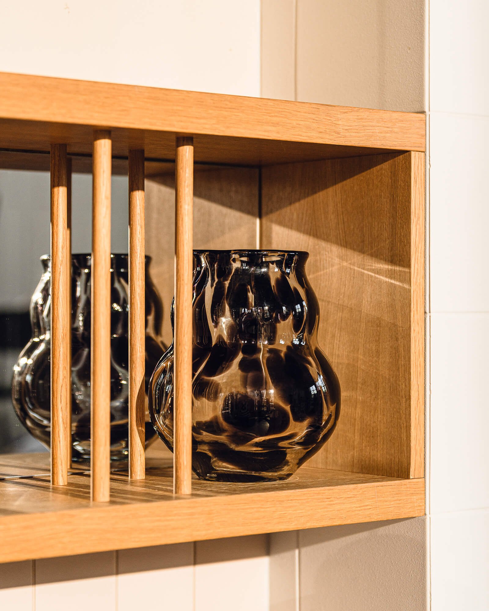 Dam Vase - Image 3