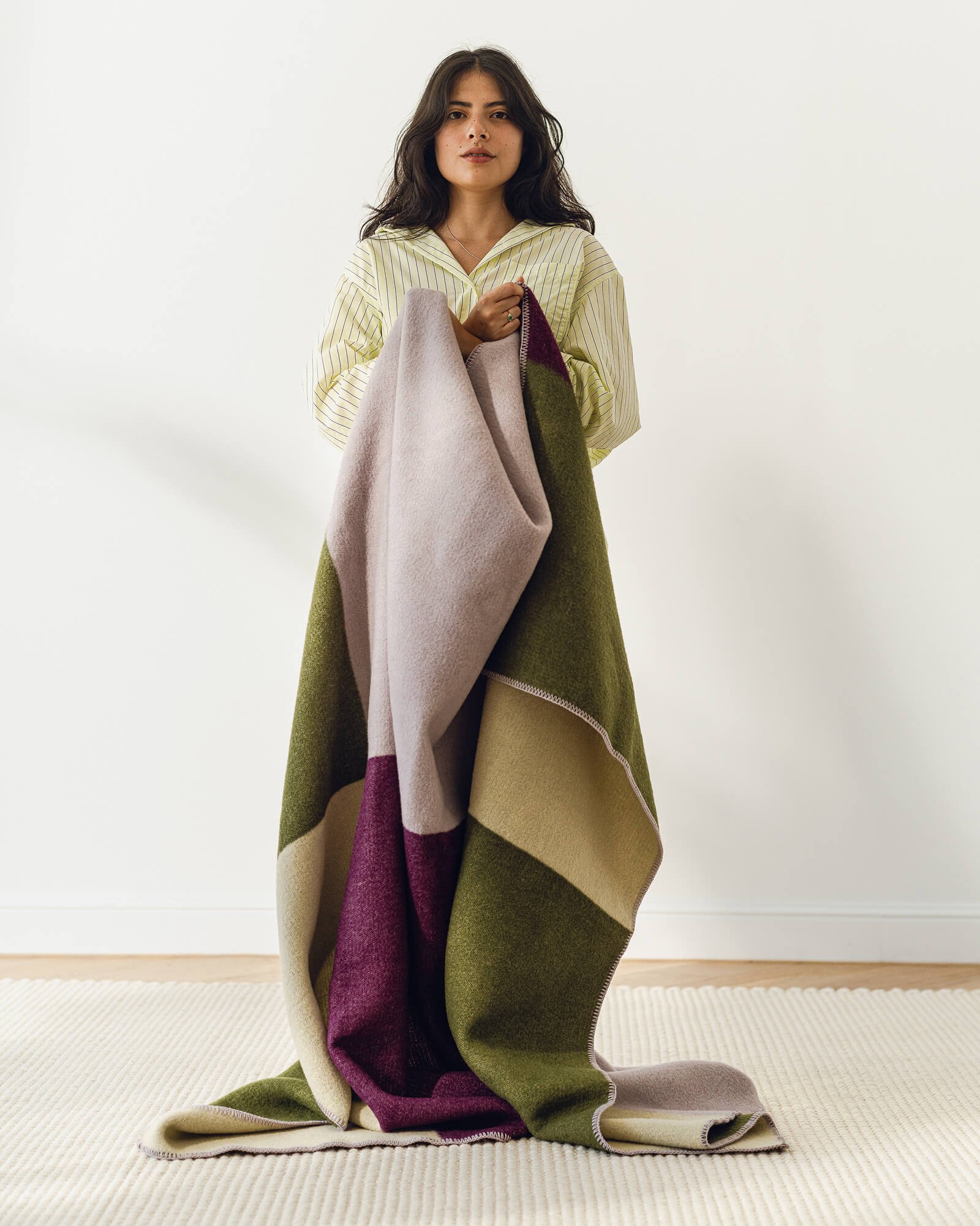 Hilu Wool Blanket - Image 3
