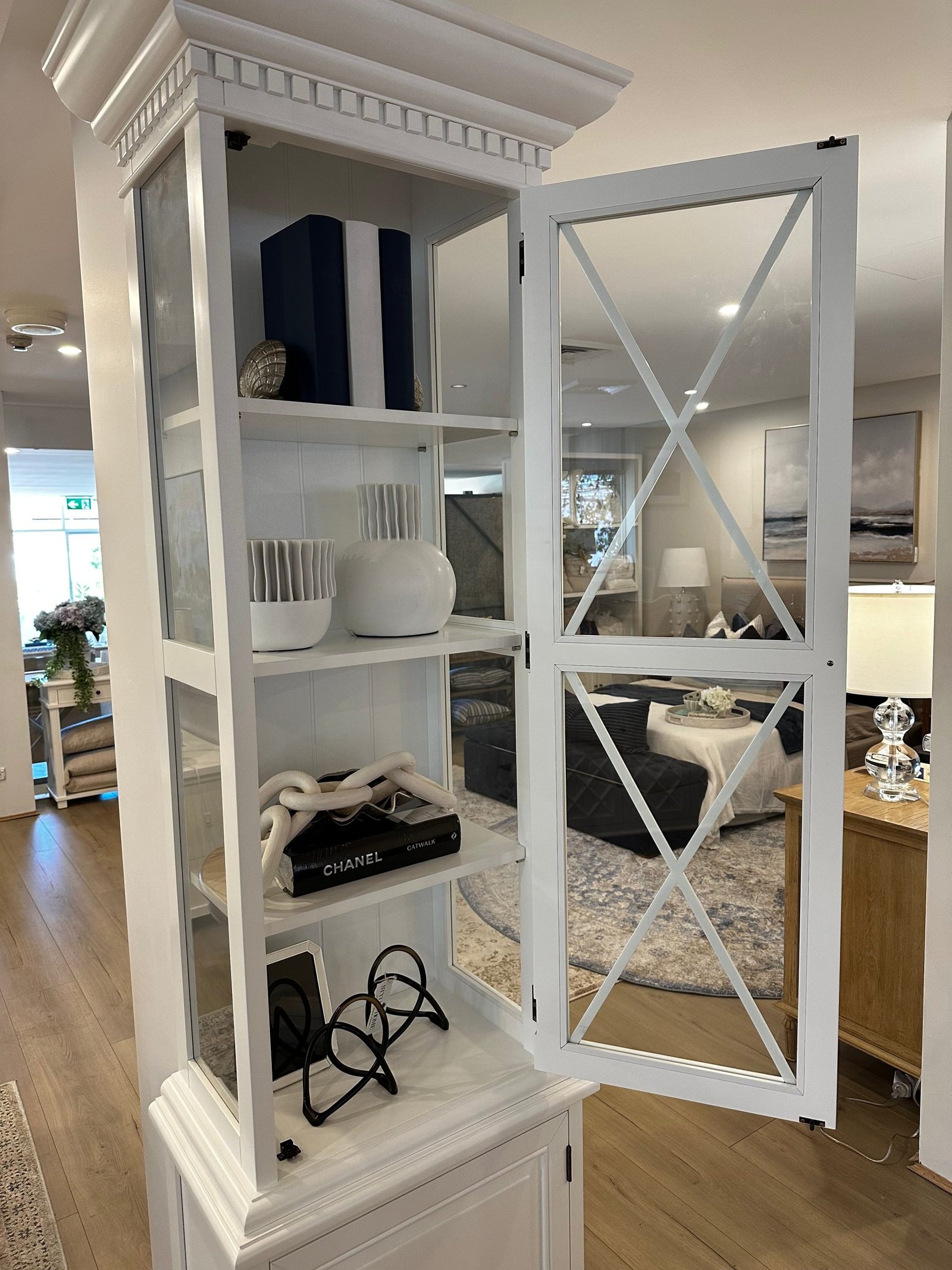 Regency One Bay Glass Display Cabinet - Image 6