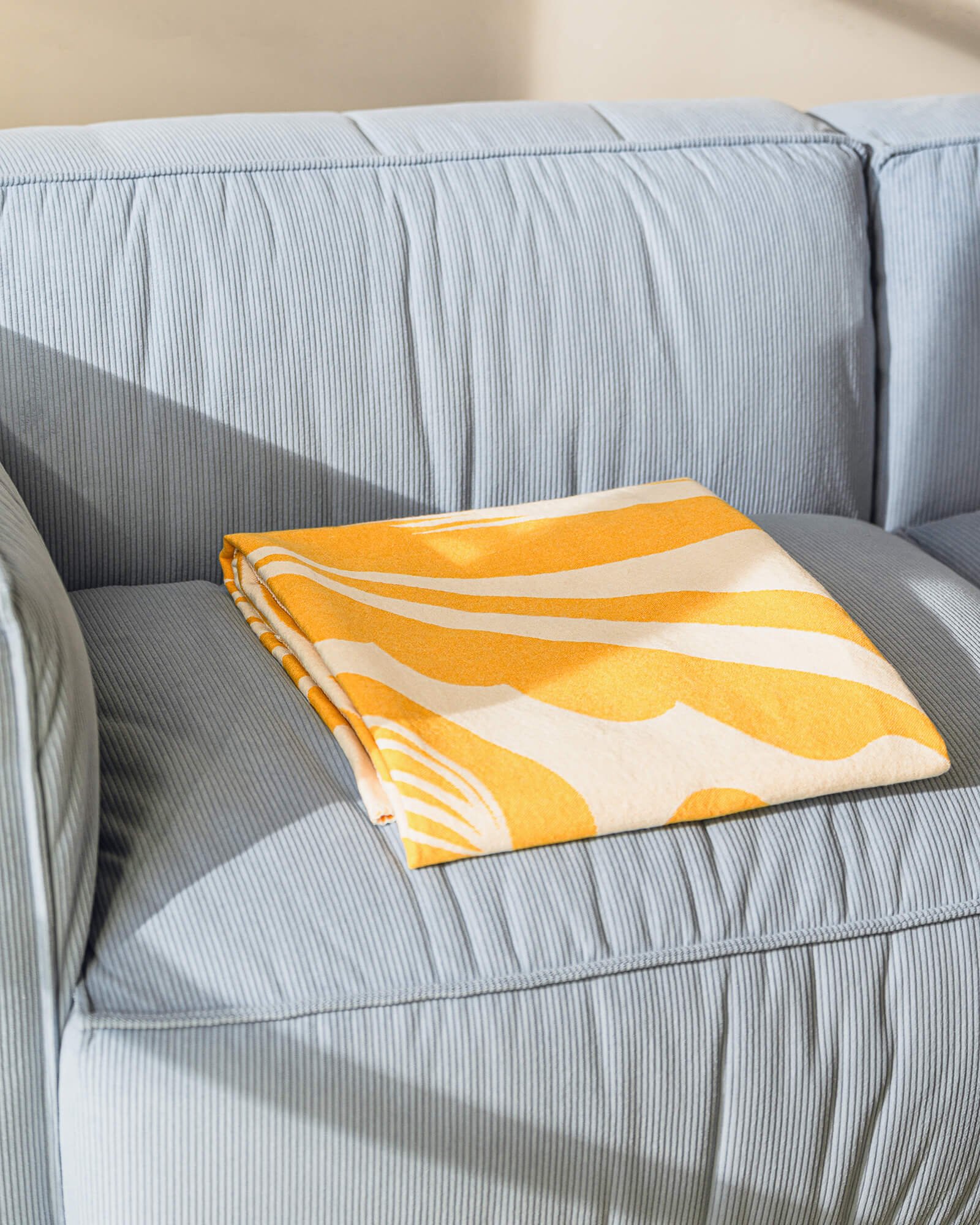 Lino Throw - Image 3