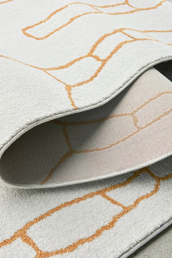 Amy White Gold Runner - Image 5