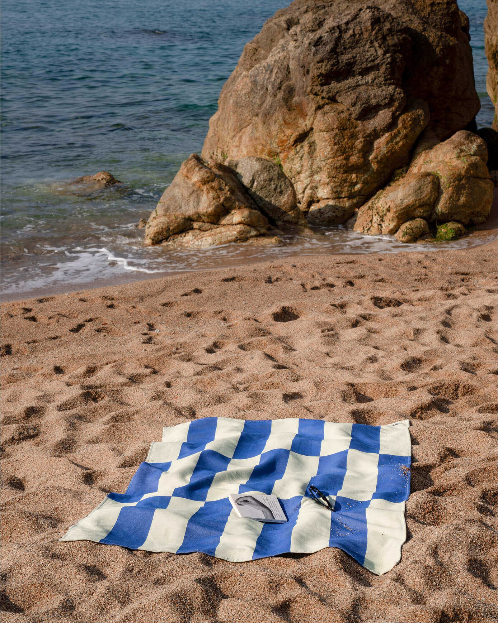 Su Beach Towel - Image 2