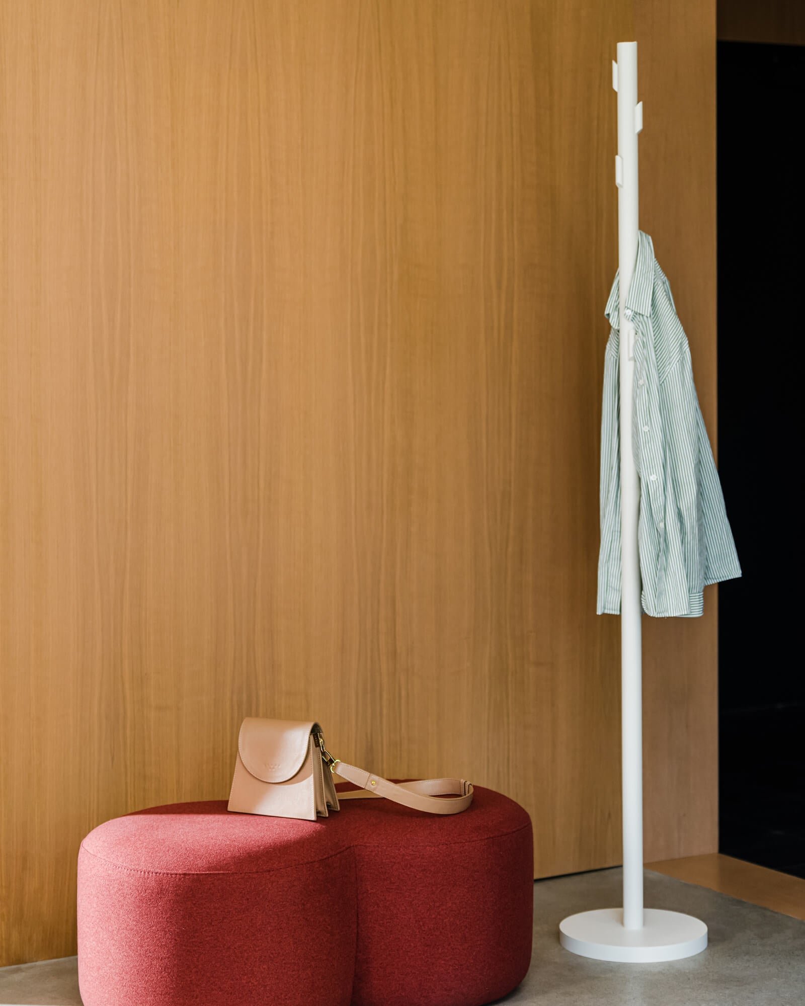 Yuko Coat Rack - Image 3