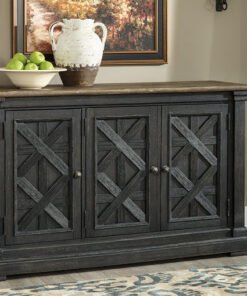 Tyler Creek Dining Room Server