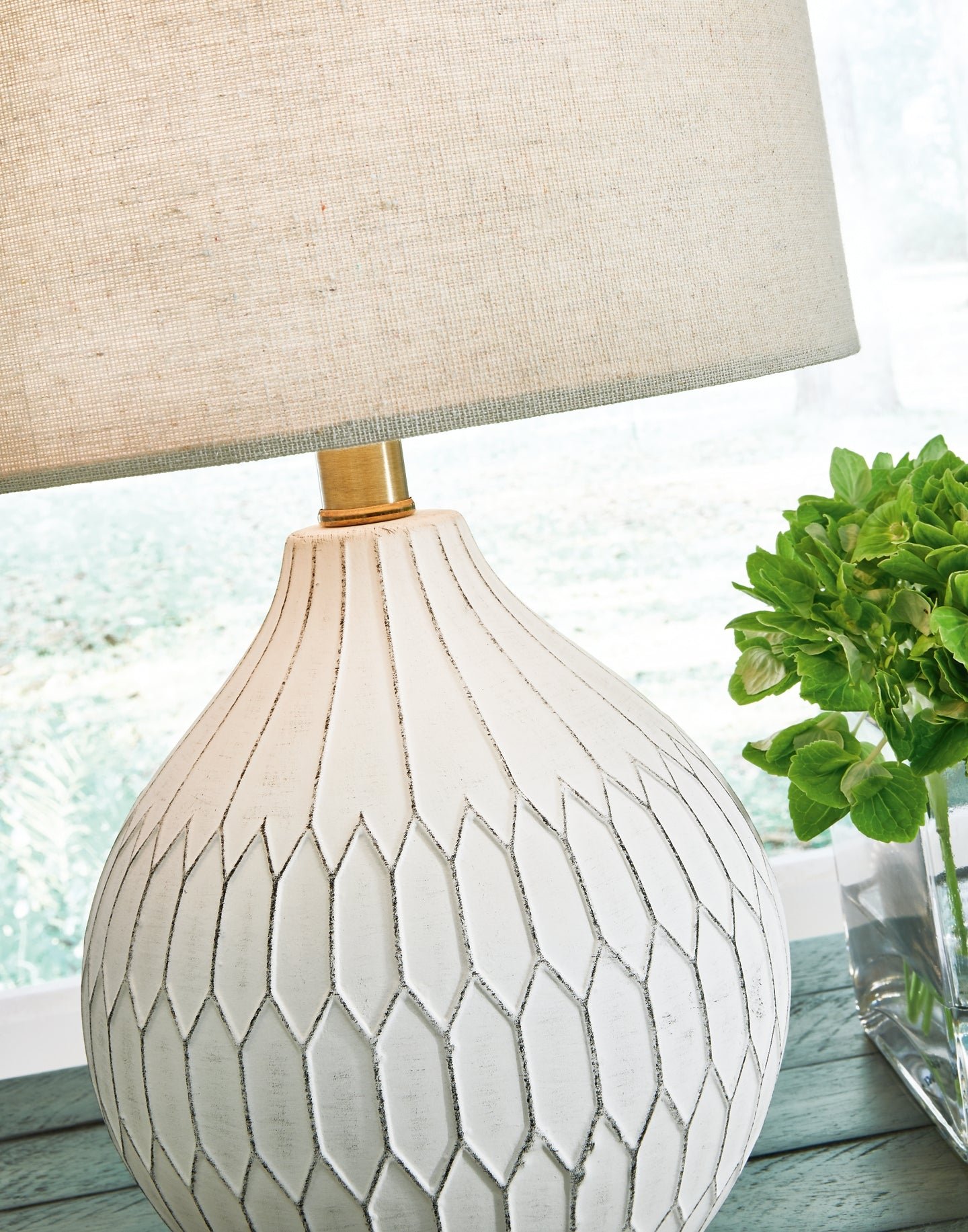 Ashley Express - Wardmont Ceramic Table Lamp (1/CN) - Image 3