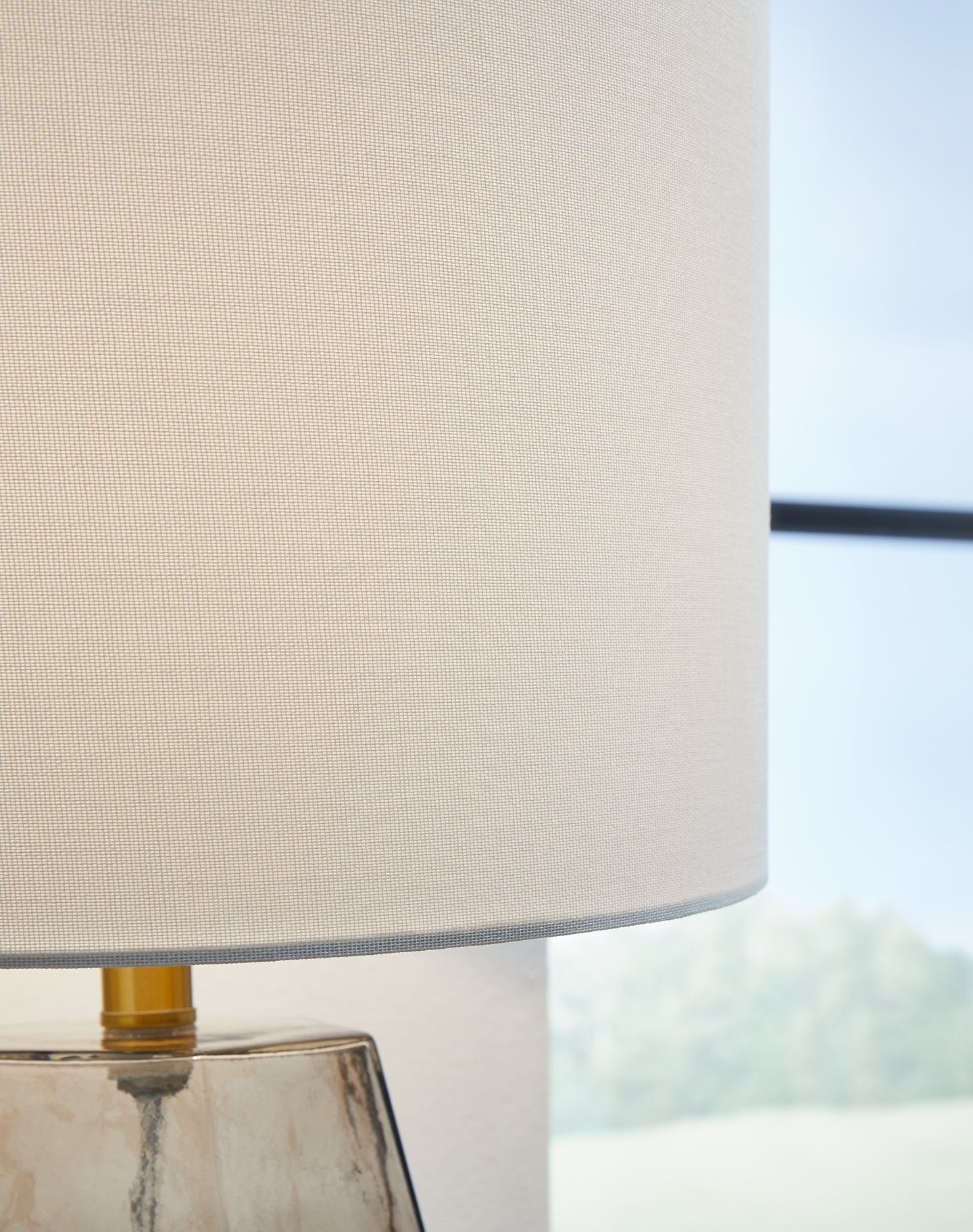 Ashley Express - Taylow Glass Table Lamp (1/CN) - Image 3