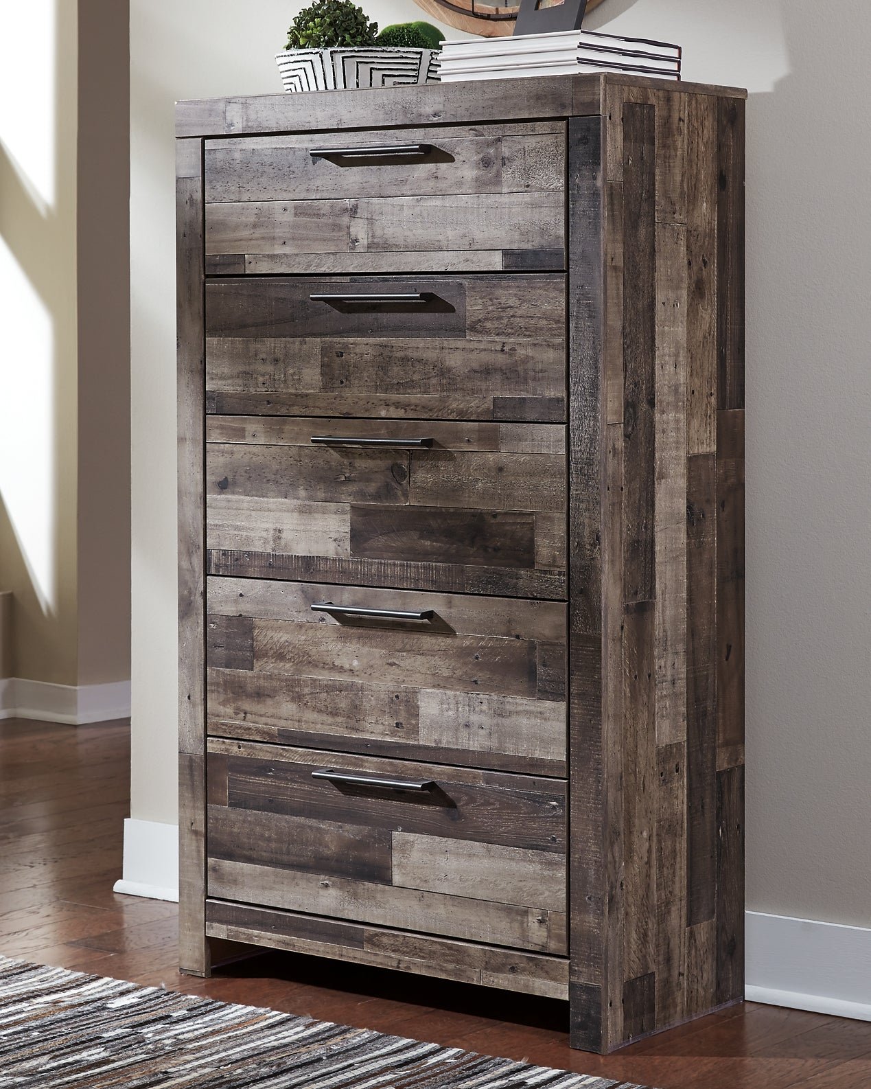 Derekson Full Panel Headboard Bed with Mirrored Dresser, Chest and Nightstand - Image 9