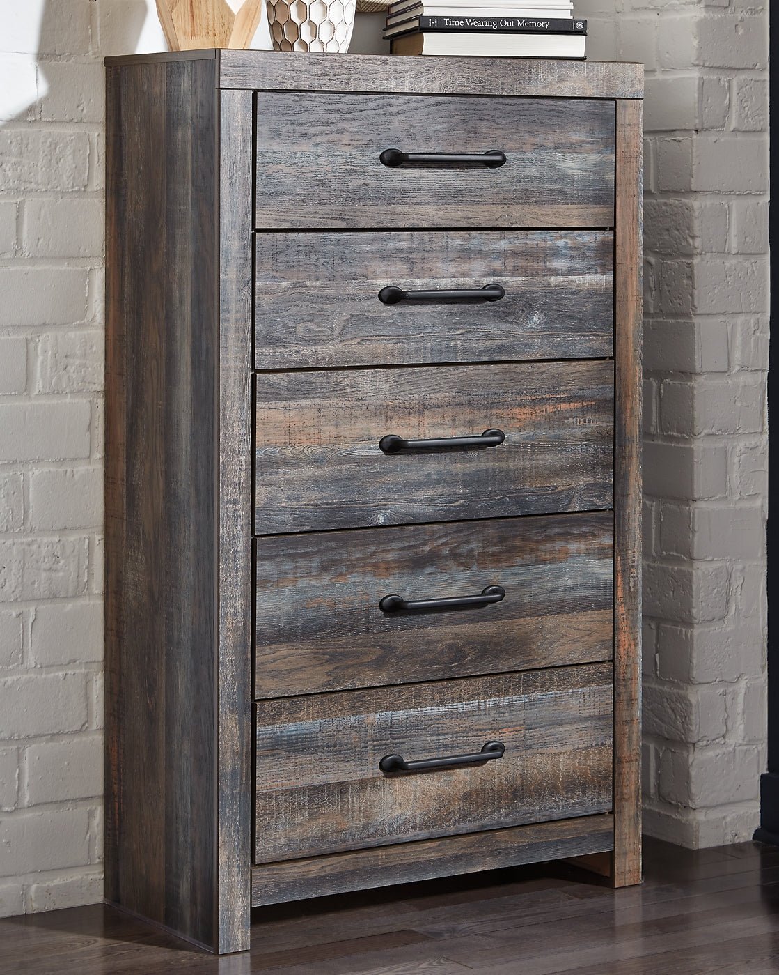 Drystan King Panel Bed with Mirrored Dresser, Chest and Nightstand - Image 4