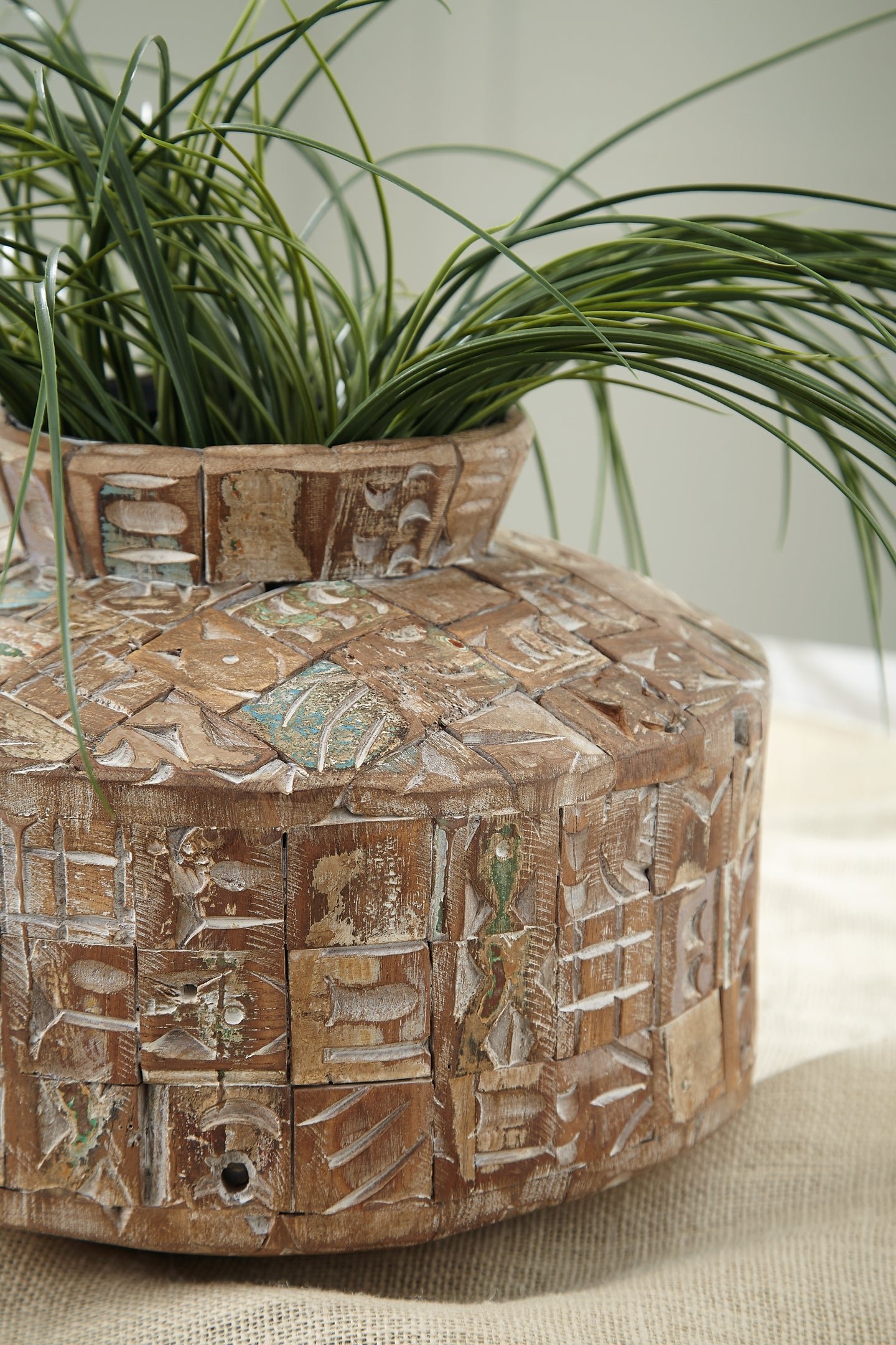 Ashley Express - Meltland Vase - Image 4