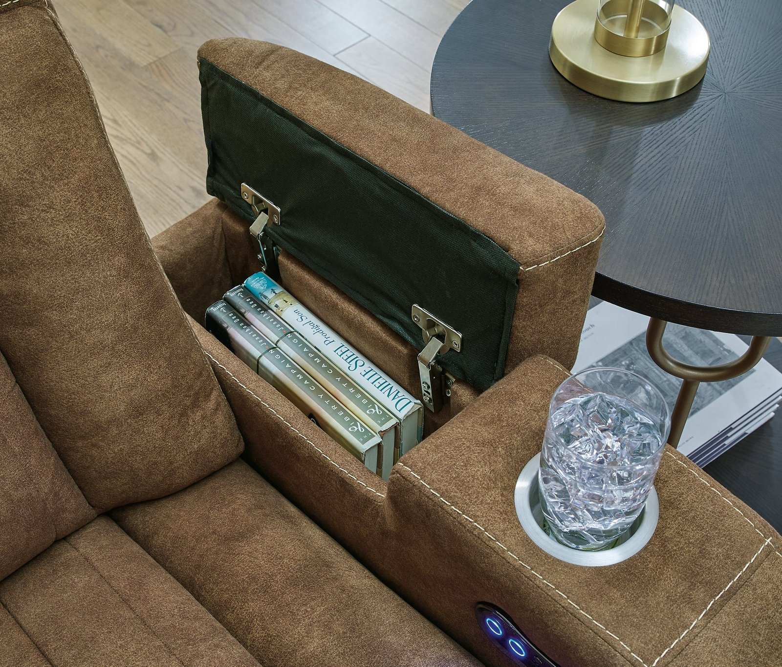 Wolfridge PWR Recliner/ADJ Headrest - Image 6