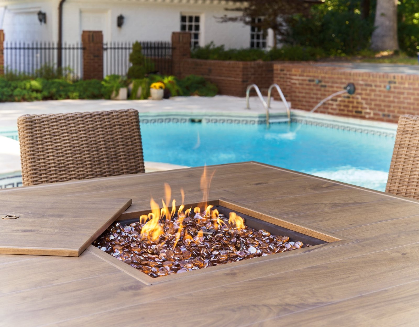 Walton Bridge Square Bar Table w/Fire Pit - Image 6