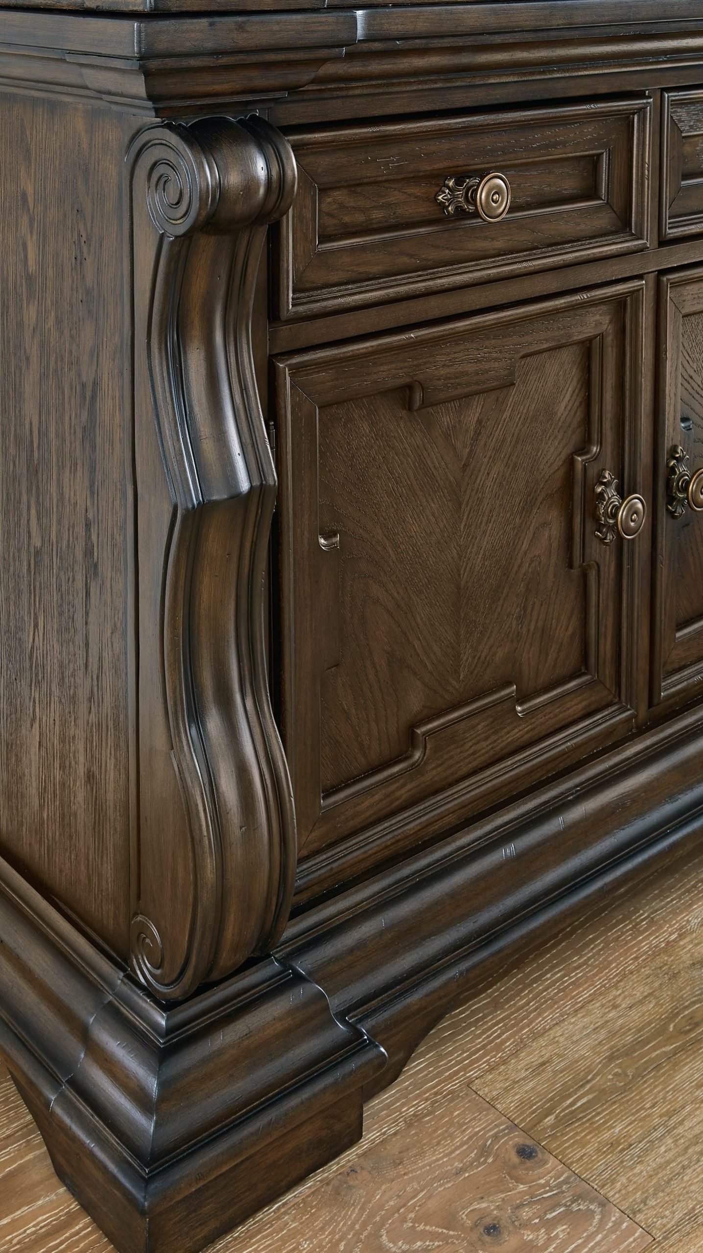 Maylee Dining Buffet and Hutch - Image 6