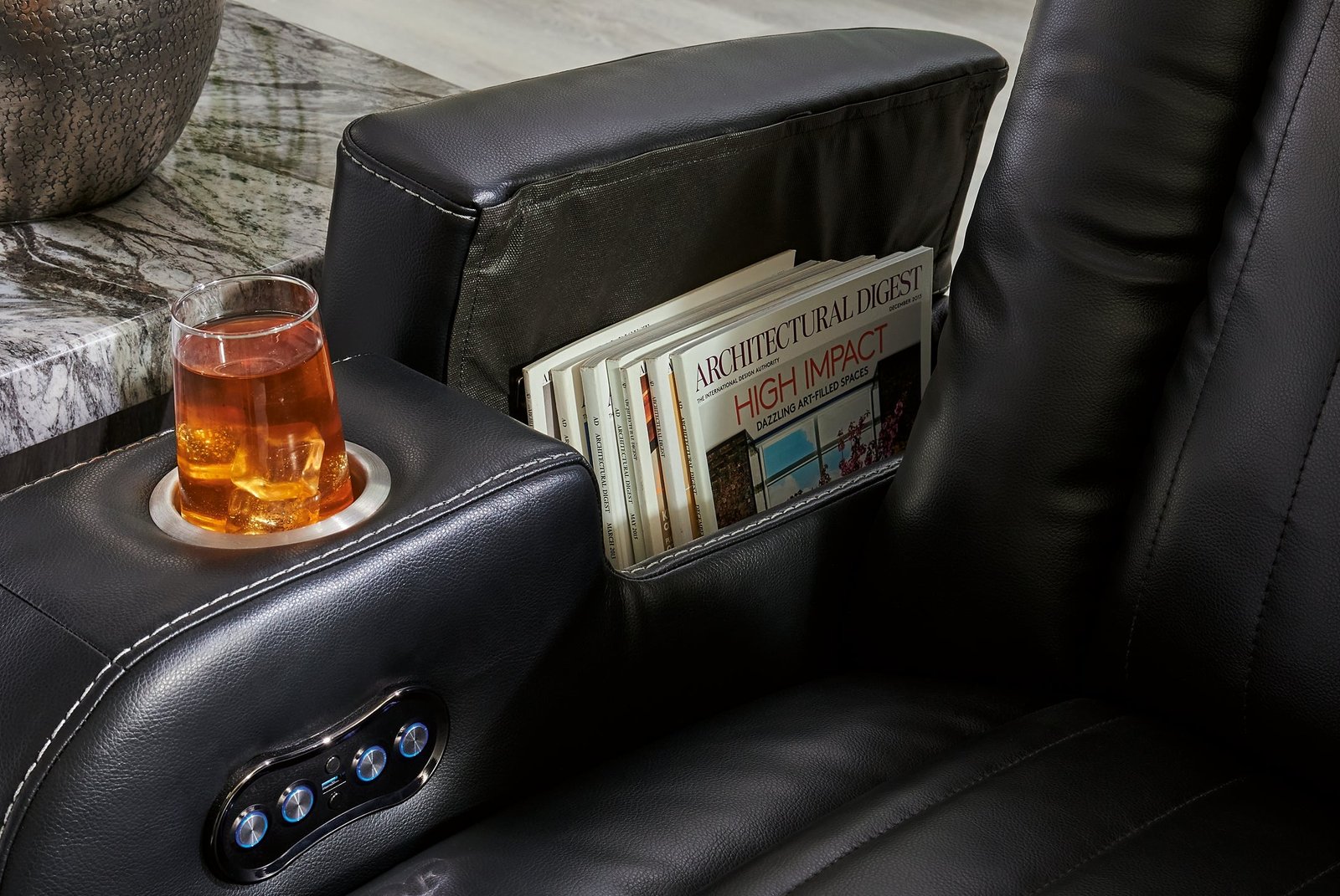 Caveman Den PWR REC Loveseat/CON/ADJ HDRST - Image 9