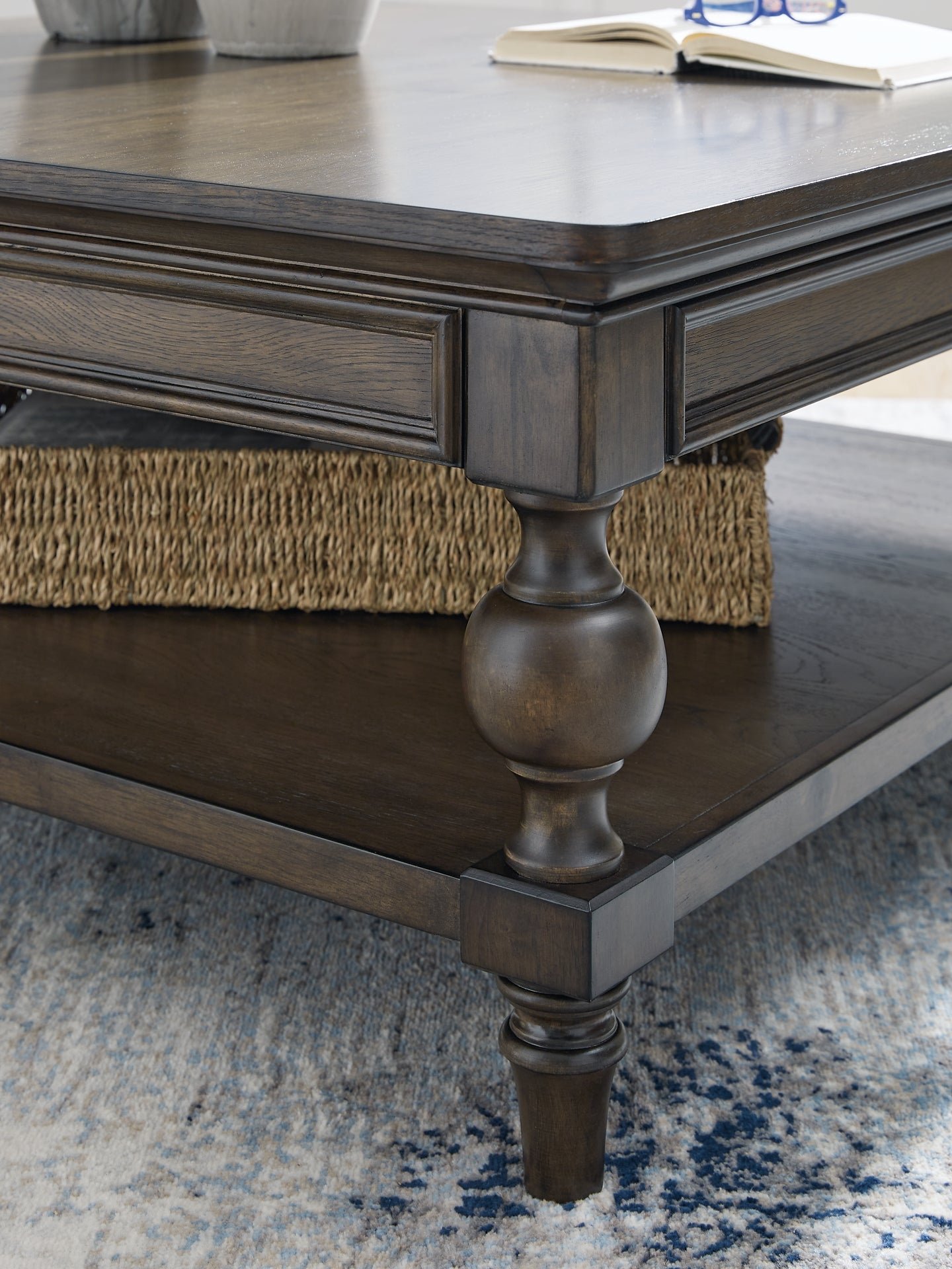 Veramond Square Cocktail Table - Image 5
