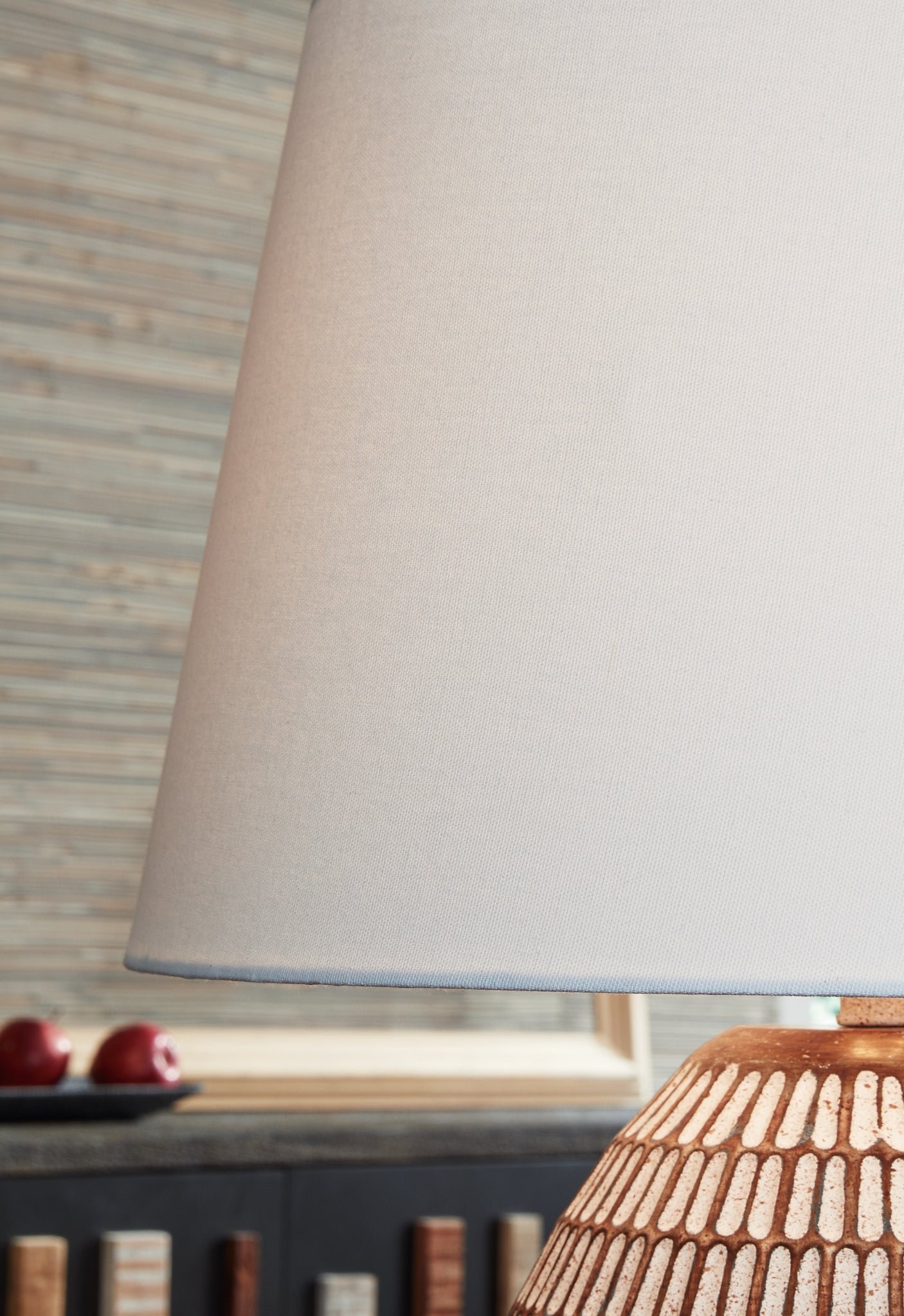 Ashley Express - Darrich Metal Table Lamp (1/CN) - Image 3