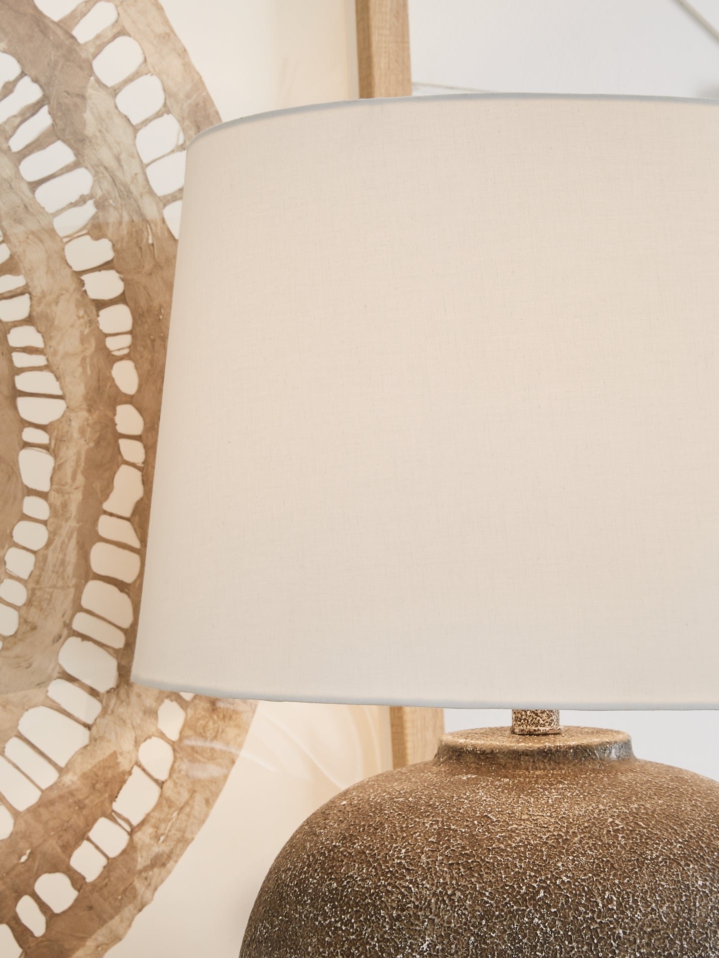 Ashley Express - Neavesboro Metal Table Lamp (1/CN) - Image 3