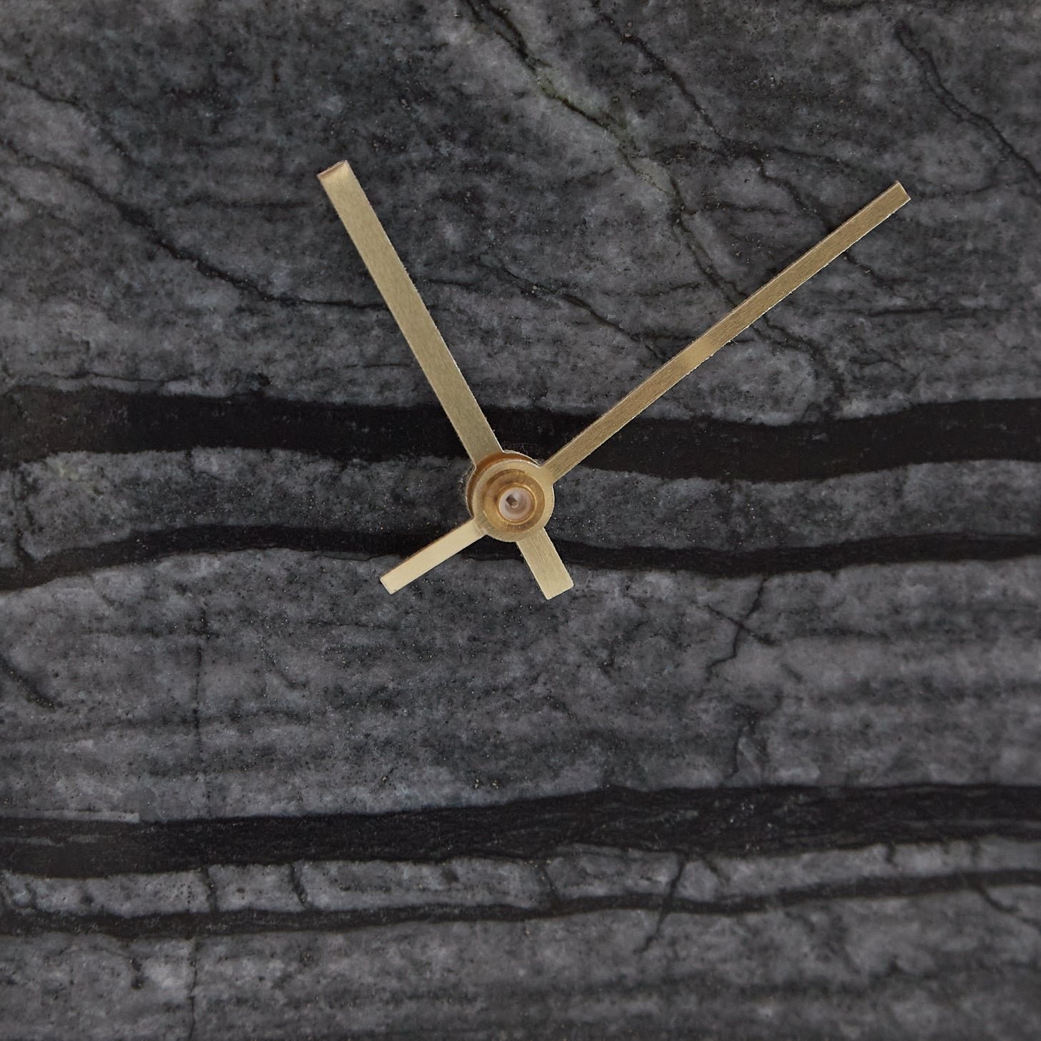 Ashley Express - Janmour Table Clock - Image 6