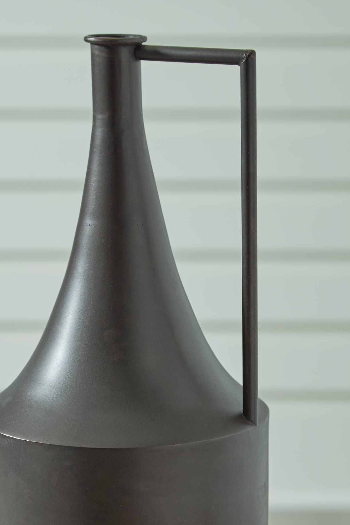 Ashley Express - Zainforth Vase - Image 4