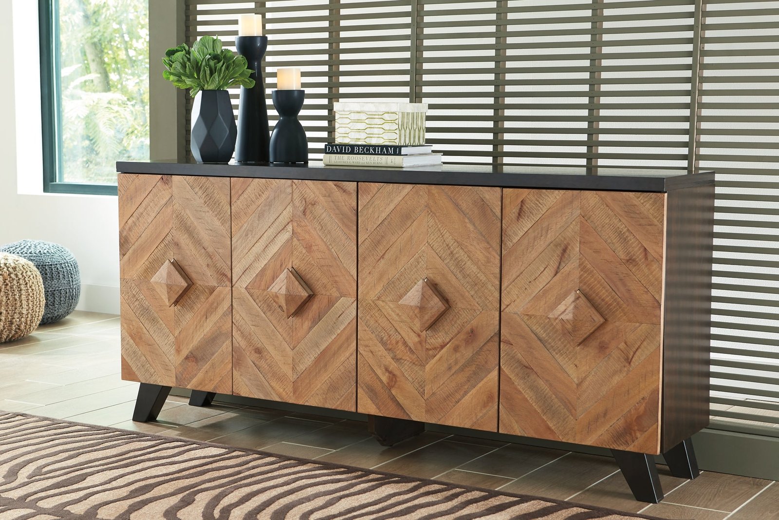 Robin Ridge Accent Cabinet - Image 4