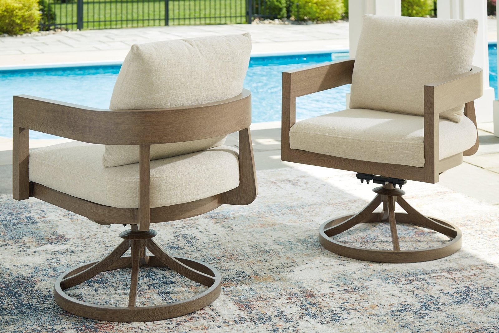 Serene Bay Swivel Chair w/Cushion (2/CN) - Image 3
