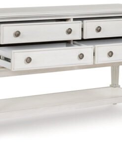 Montelaine Dining Room Server