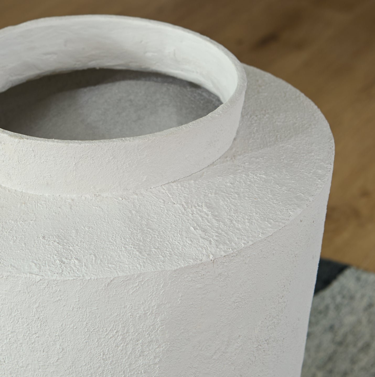 Ashley Express - Flurinworth Vase - Image 4