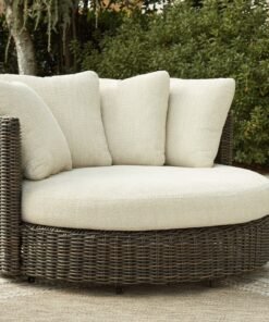 Kimora Swivel Lounge Chair w/Cushion