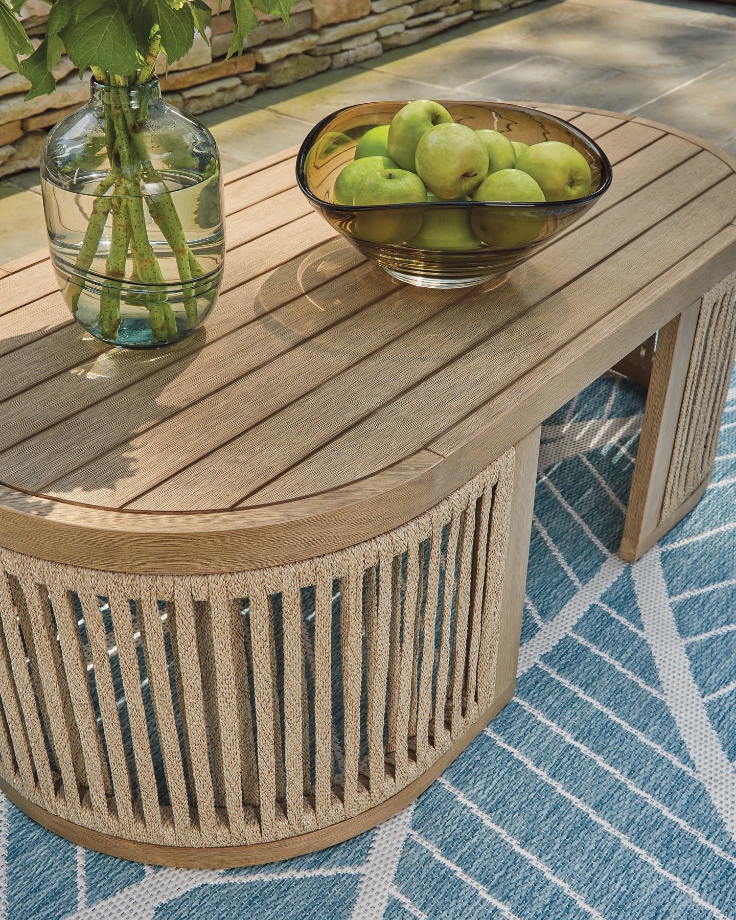Serena Shores Rectangular Cocktail Table - Image 4