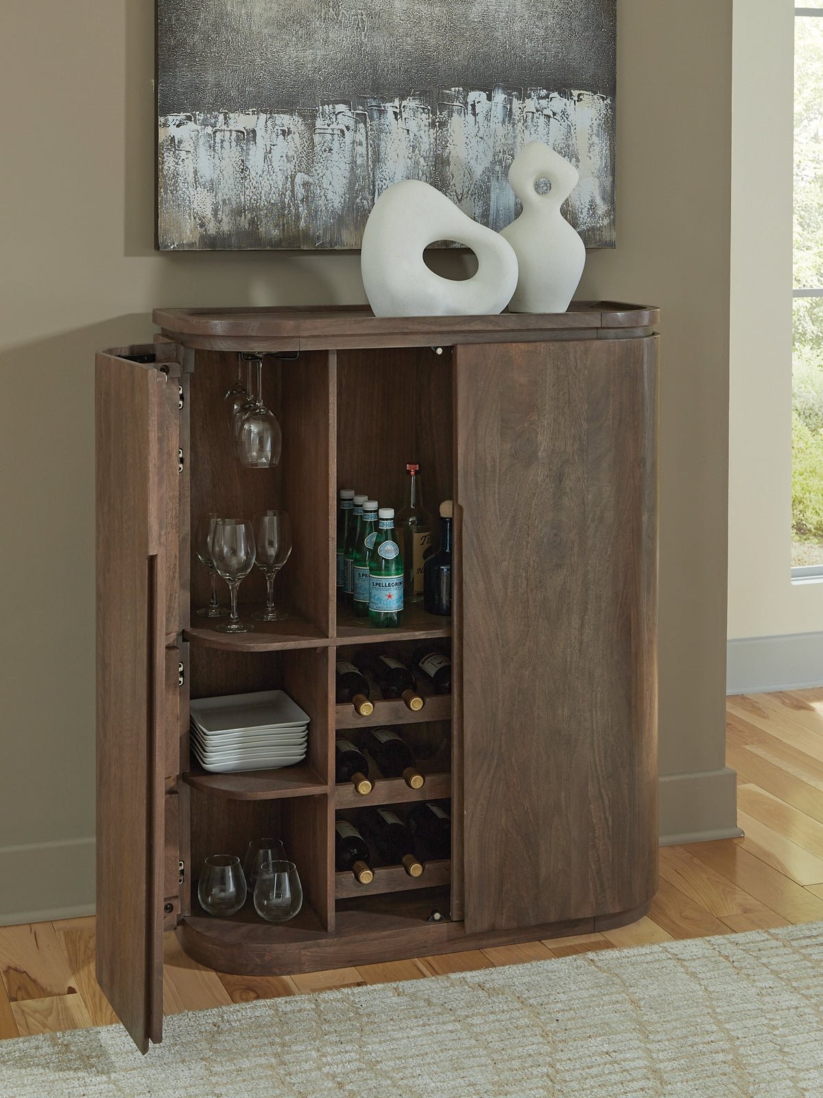 Landermont Bar Cabinet - Image 5