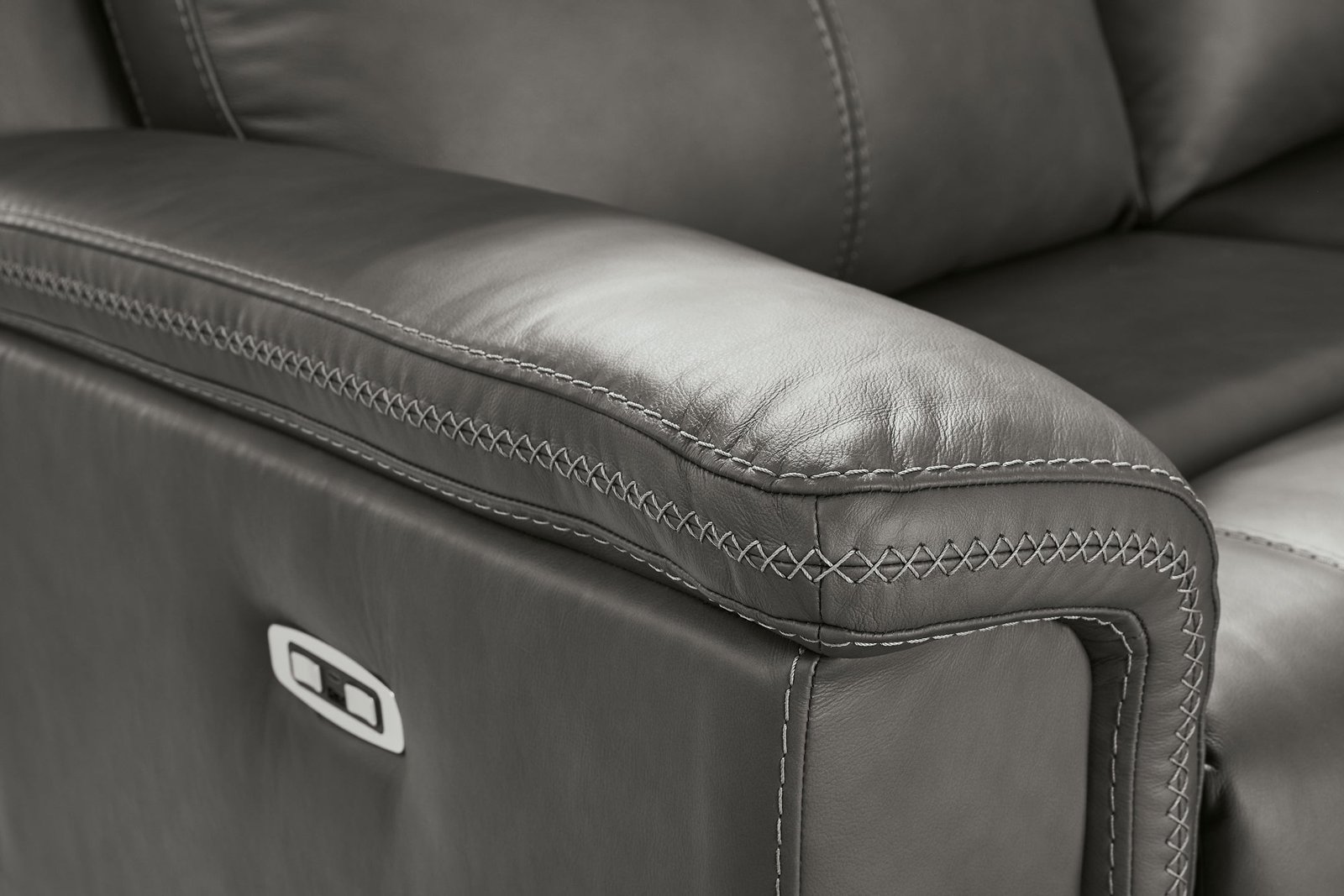 Bleckley PWR REC Sofa with ADJ Headrest - Image 8