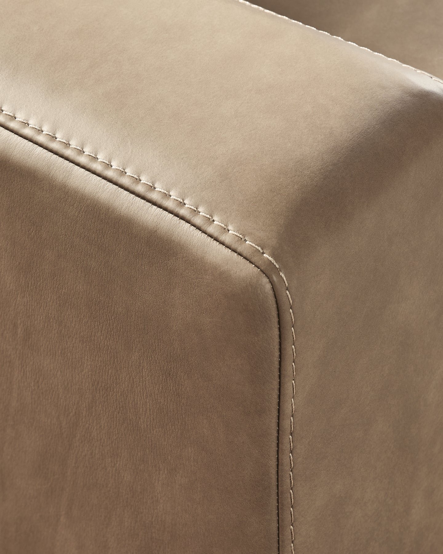 Veronella 3-Piece Sectional with Chaise - Image 4