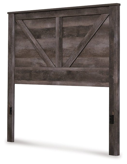 Wynnlow Queen Crossbuck Panel Bed with Mirrored Dresser, Chest and Nightstand - Image 8