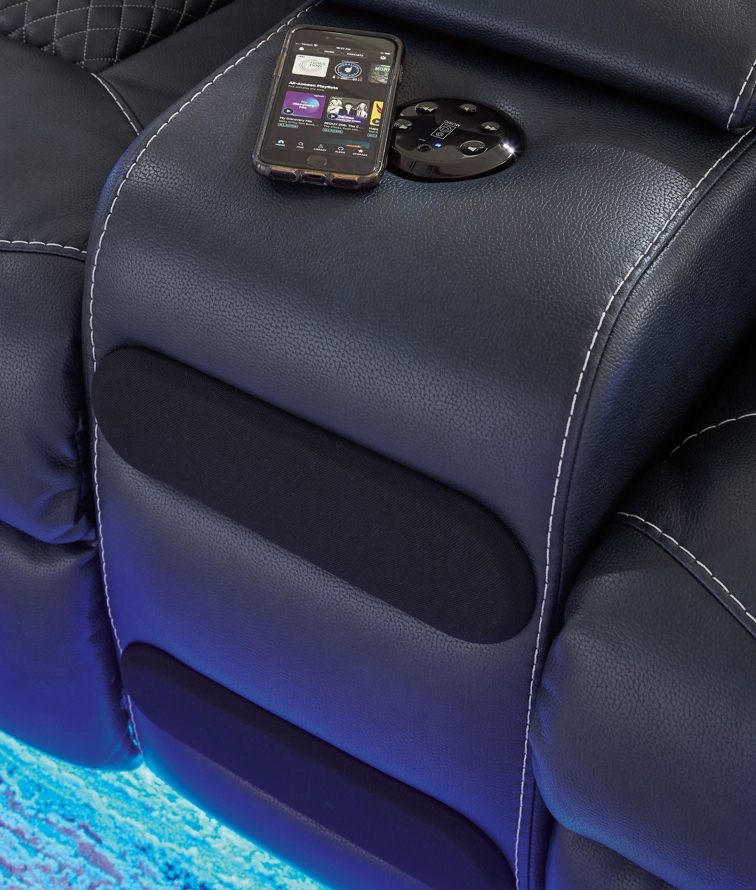 Fyne-Dyme Sofa and Loveseat - Image 10