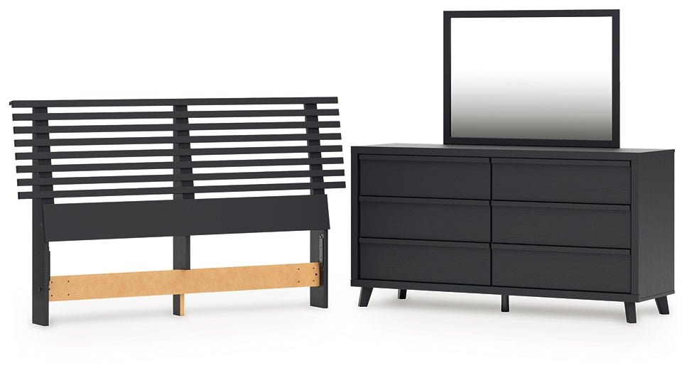 Danziar Queen Panel Headboard with Mirrored Dresser