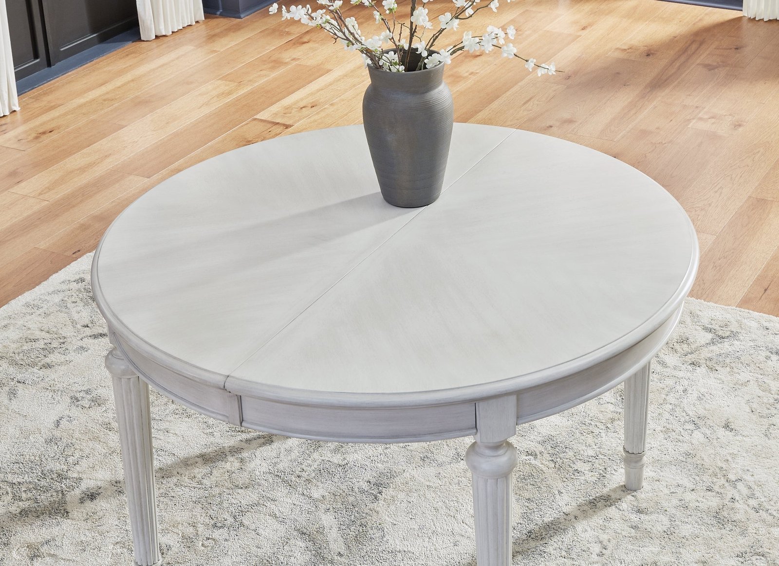 Montelaine Dining Table and 6 Chairs - Image 5