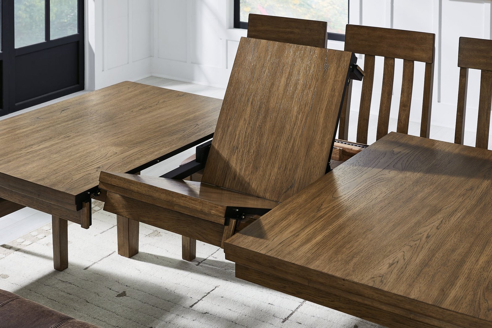 Urbinforte Dining Table and 6 Chairs - Image 4