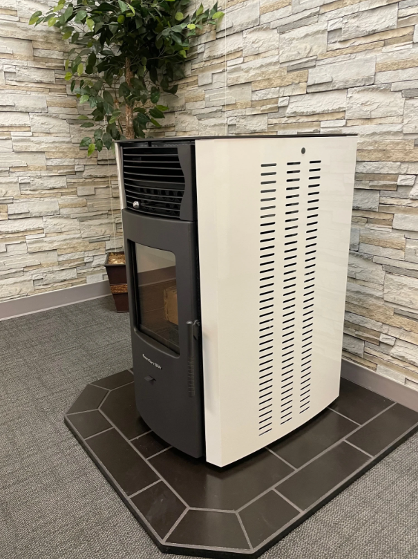 ComfortBilt HP50 2,200 sq. ft. EPA Certified Pellet Stove with Auto Ignition and 47 lb Hopper Arctic White New - Image 4