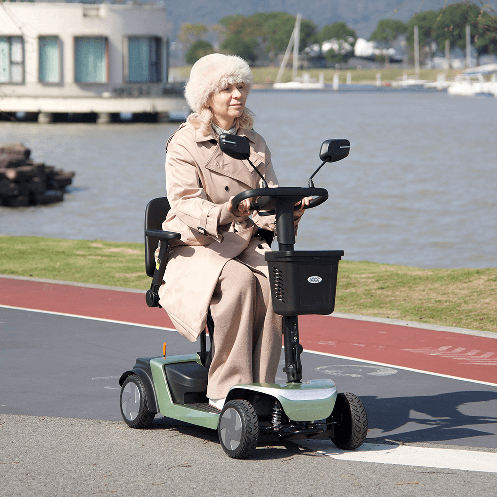 Vocic D62 ACE-Turn Mobility Scooter 18 Mile Range 3.7 MPH 500W New - Image 4